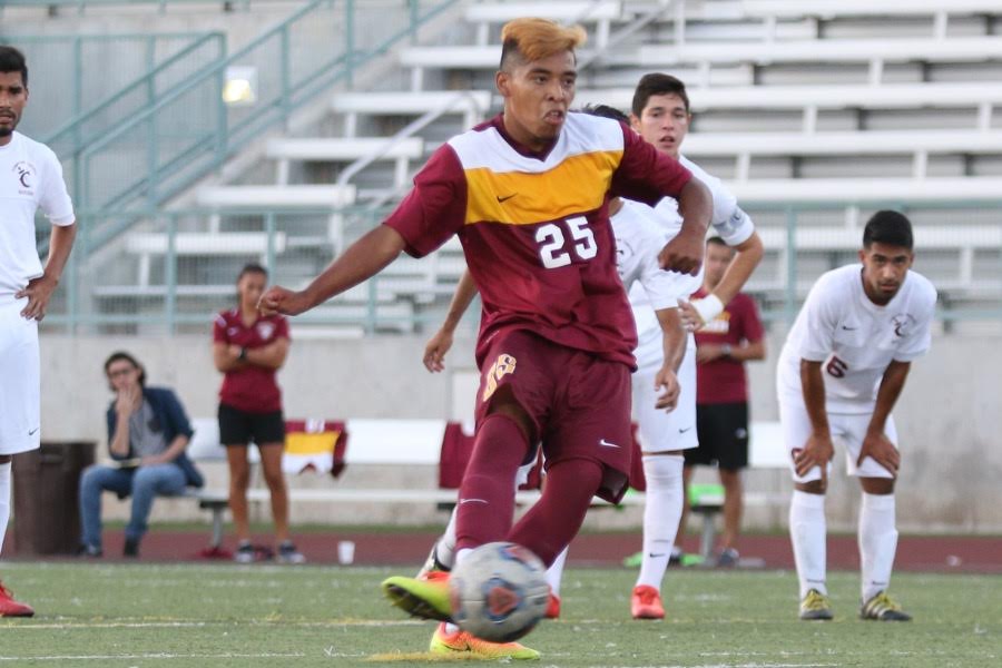 Men's Soccer Remains Hot, Records 3rd Straight Victory