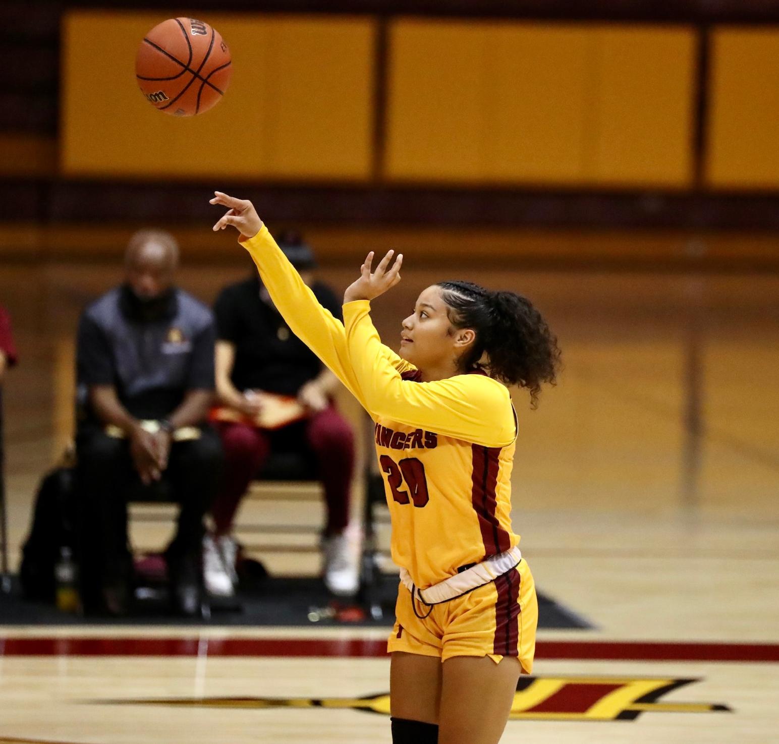 Naomi Turner in action during a recent Lancers game.